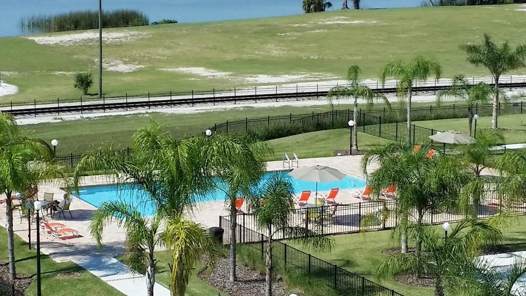 Key West Resort - Lake Dora Tavares Exterior photo