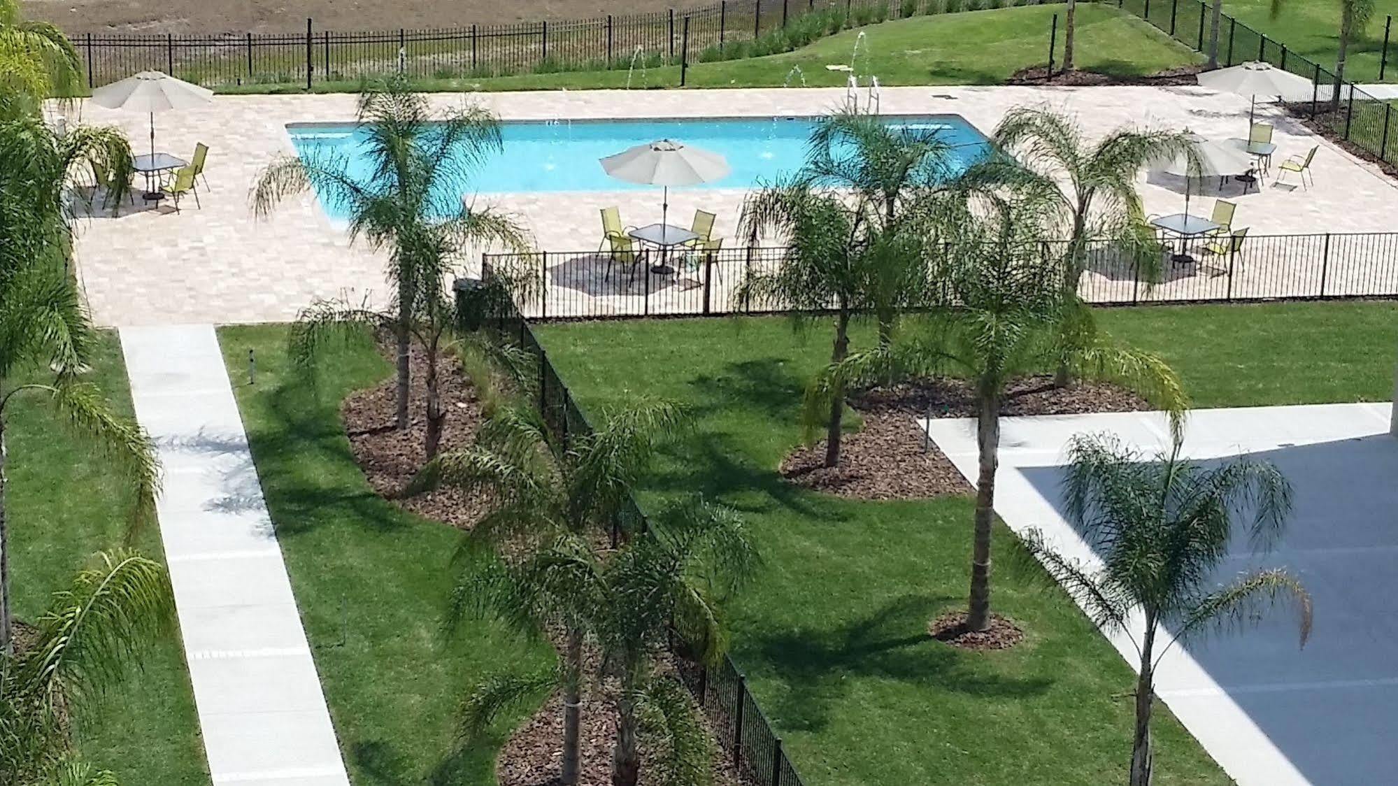 Key West Resort - Lake Dora Tavares Exterior photo